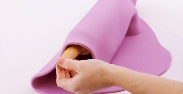 What is Sugarpaste?