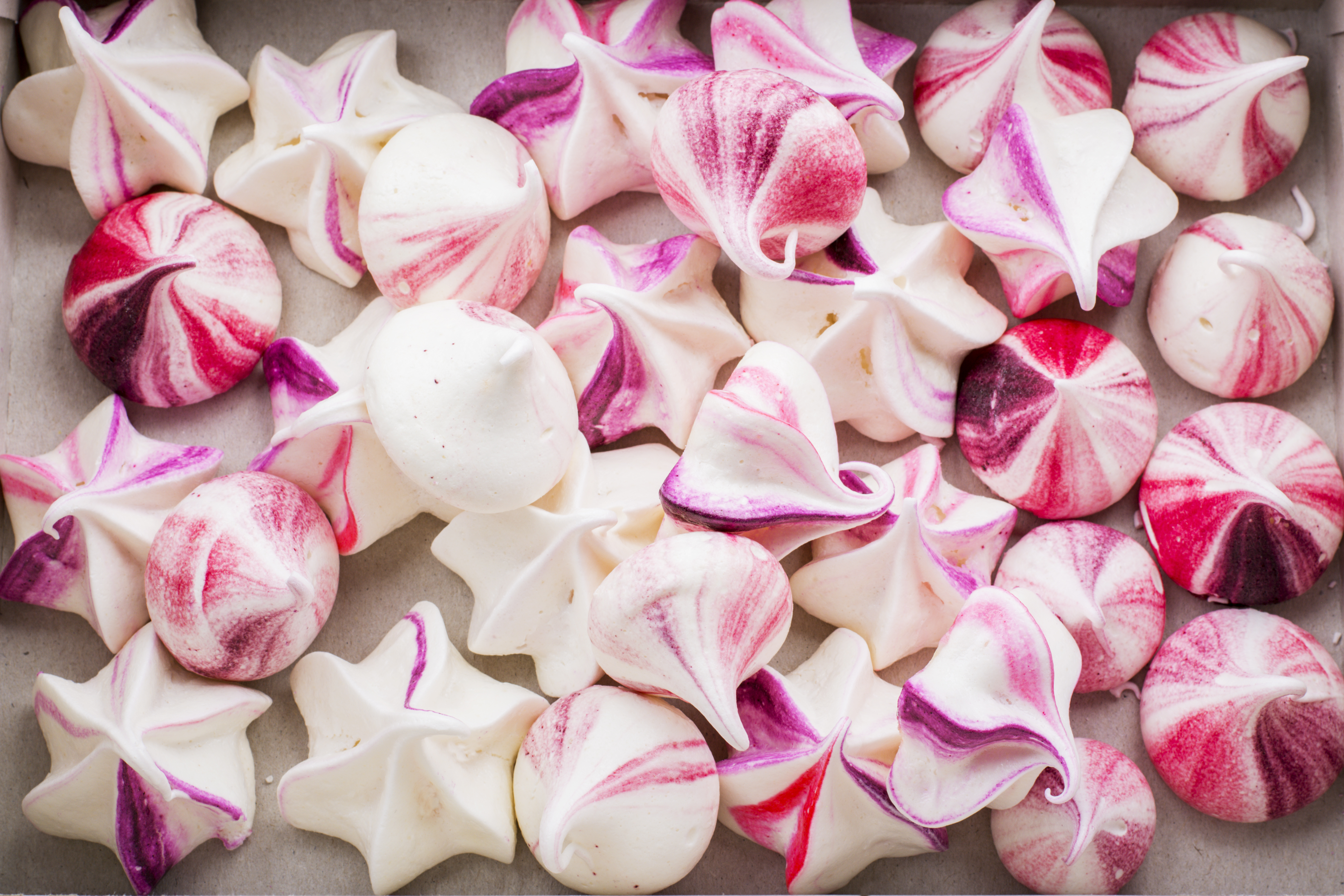 Meringue Kisses